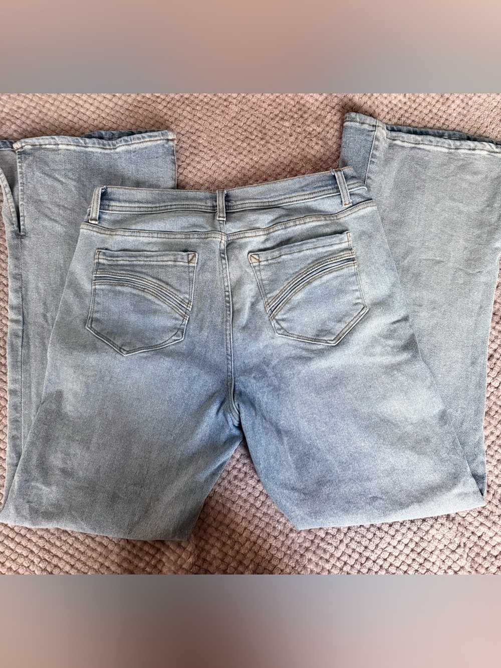 Kensie Vintage Luxe The Savannah Flare Jeans Light Wash Split Hem